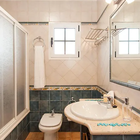Comoda Sonnenland Spacious Luxury Private Heated Pool Stunning Terrace Views Perfect Family Getaway