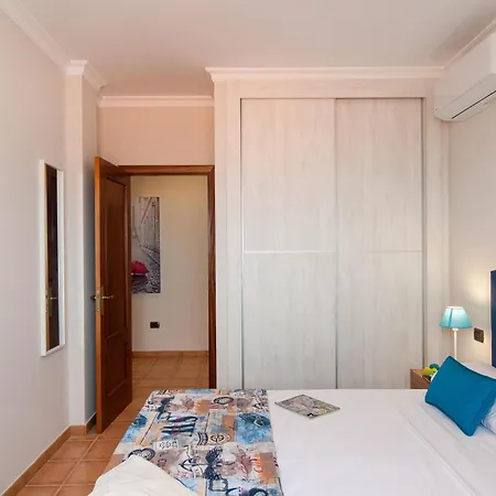 Comoda Sonnenland Spacious Luxury Private Heated Pool Stunning Terrace Views Perfect Family Getaway Villa *