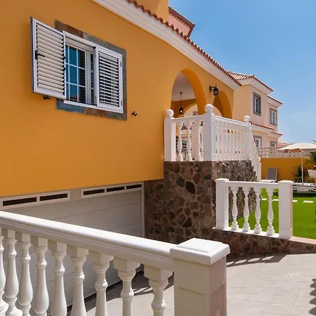 Comoda Sonnenland Spacious Luxury Private Heated Pool Stunning Terrace Views Perfect Family Getaway Villa